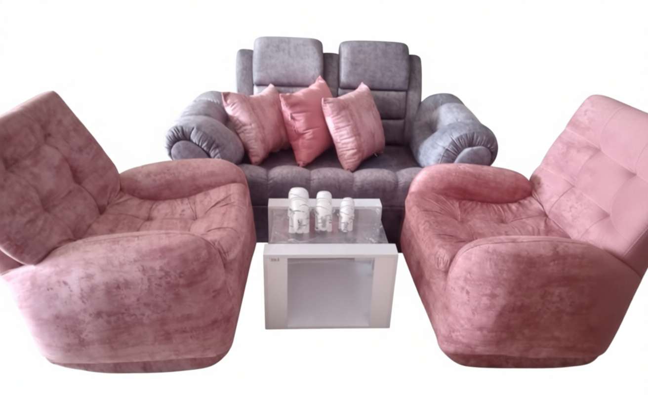 SALA DE SILLON CON COGINES Y 2 SILLONES INDIVIDUALES CON BUTACO Y CENTRO DE MESA EN VIDRIO, MORADO ROSA BLANCO